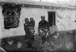 Семья колониста. Сельскохозяйственная колония "Свет", Одесский округ, Украина. 1928 г.