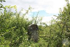 Оба кладбища - на очень крутых берегах реки Тернавы