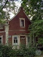 Mansion is located on Konovaltsya Street. Photos of 1995