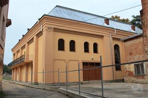 Новая синагога еще не открыта, 2010