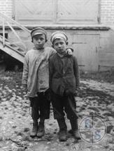Еврейские дети. Фотографии экспедиции Ан-ского, 1912 г. Еврейские дети. Фотографии экспедиции Ан-ского, 1912 г.