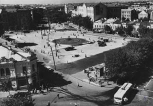 Площадь в 1958 году