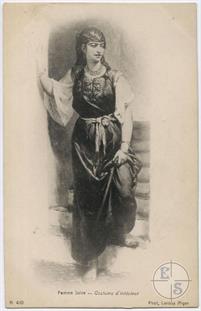 г. Алжир (столица Алжира). Еврейская женщина в домашней одежде
