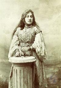 Молодая еврейка из Алжира, около 1900 г.