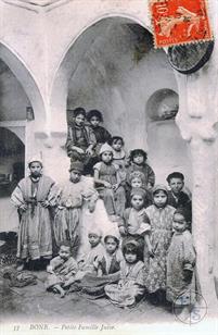 Боне (совр. Аннаба), Алжир. "Маленькая" еврейская семья. Изд-во Leon & Levy