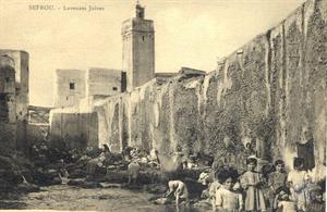 Сефру, Марокко, 1920. Еврейские женщины стирают белье