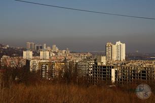 Высотки видны практически из любой части города Высотки видны практически из любой части города