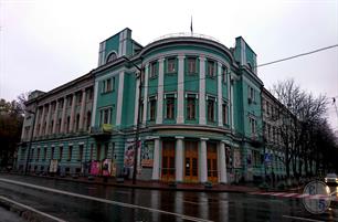 Дом Офицеров. Киев, ул. Грушевского, 30/1 Дом Офицеров. Киев, ул. Грушевского, 30/1
