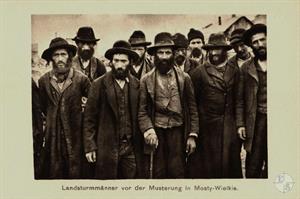 Великие Мосты, Львовская обл. Группа евреев из Ландштурма - австрийского военного резерва