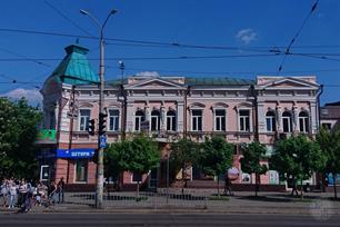 Фасад с ул. Шмидта
