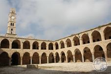 Постоялый двор Хан Аль-Умдан построен по приказу Аль-Джаззара в 1784 г.