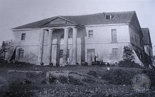 Бывшая ратуша, 1930 г. Фото П.Жолтовского 