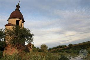 Chapel at the corner of the Cross Way near the Church of the Blessed Virgin Mary