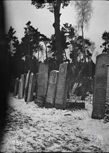 Cemetery in 1915