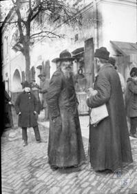 Two Jews on the market