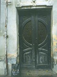 Сохранились роскошные сецессионные двери