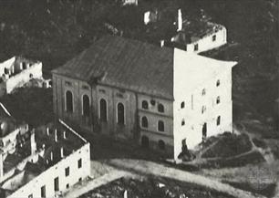 Синагога в разрушенном городе после Первой мировой