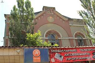 Фасад синагоги "Нахлас Элиезер", 2018