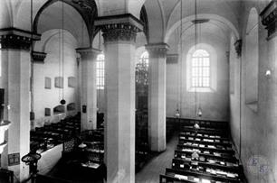 Интерьер острожской синагоги, 1912