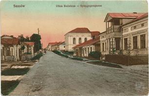 Сасов, улица Синагогальная (Синагога - справа)