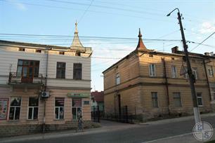 Local analogue of twin houses, st. Bandery, 43