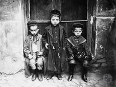 Еврейские дети. Фото, возможно, Алтера Кацизне