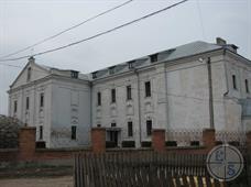 В 1787 г. был заново отсроен основной корпус в стиле барокко