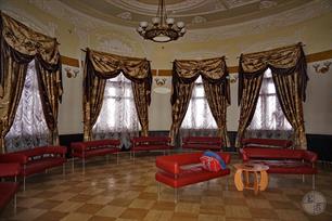Царская комната, сейчас - ВИП-зал. Фото Н.Румянцевой, 2017