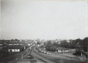 Horokhiv, 1917. The synagogue is visible on the right in the background