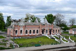 Railway station in Manevychi, 2017