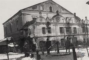 The synagogue was erected in the 18th century  Destroyed in the 1950s.