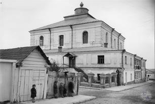 Synagogue in Dubno, 1930s. Phot. Shymon Zaichik