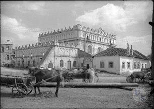 Square in front of the synagogue, 1939