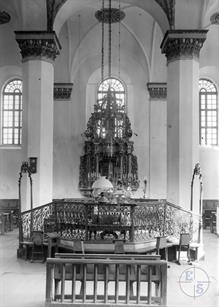 Bimah and Aron kodesh, 1930s