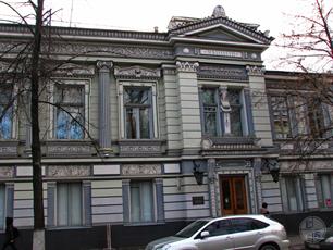 Дом Ученых - бывший особняк, построенный Анной Алчевской по проекту мужа А.Бекетова